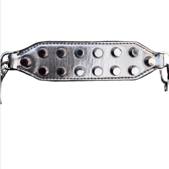 Metallic studded GUESS purse 👜 - Picture 4 of 10